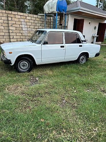 lada kalina: VAZ 2107 sedan – ağ rəng, 4 qapı, arxaötürücülü klassik model — 3