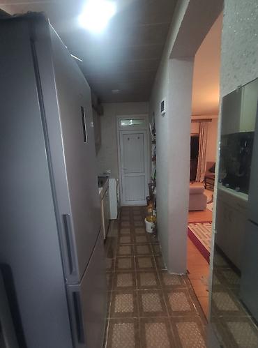 marsu: Satılır: 2 otaqlı ev. Ünvan:Polad Həşimov Məktəbə yaxın. Marşurut — 2