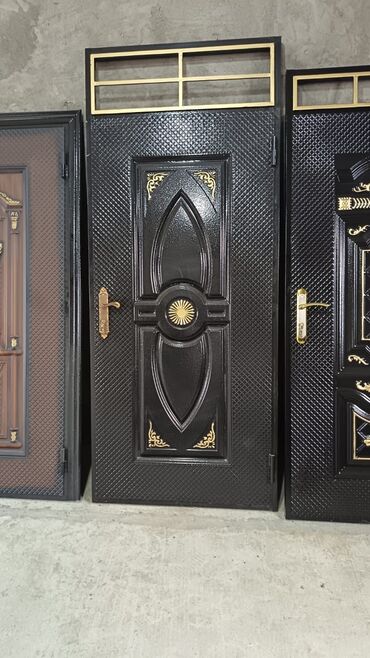 Giriş qapıları: Mənzil üçün Yeni Giriş qapısı Üzlük ilə, Zəmanətli, Ödənişli quraşdırma, Rayonlara çatdırılma — 4