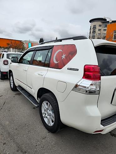 prado buferi: Toyota Land Cruiser Prado: 4 l | 2011 il Ofrouder/SUV — 4