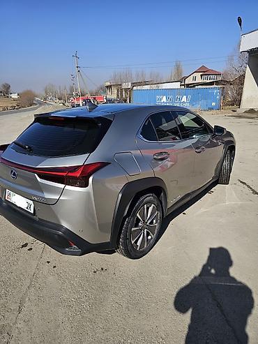 Lexus: Lexus UX: 2022 г., 2.5 л, Вариатор, Электромобиль, Хэтчбэк — 3