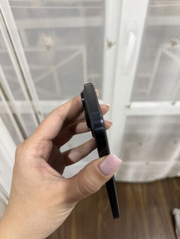 Apple iPhone: IPhone 15 Pro, Б/у, 128 ГБ, Черный, Чехол, 88 % — 2