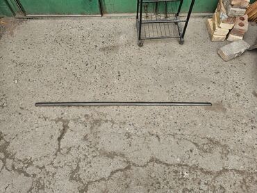 Декоративные накладки: Декоративные накладки Резина, Mercedes-Benz, 1984 г., Б/у, Платная доставка, Самовывоз — 2