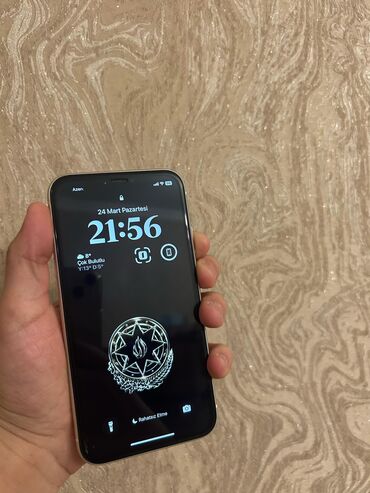 iphone 4 s: IPhone 11, 64 GB, Ağ, Barmaq izi, Face ID, Simsiz şarj