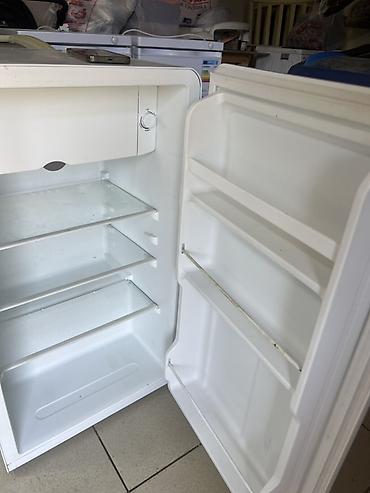 Холодильники: Мини-холодильник BLESK BL-121SLW - Объем: 93 л 9500сом И другие — 4