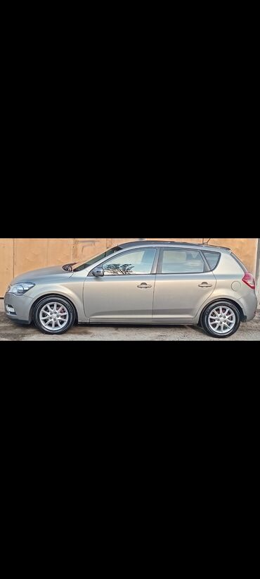 Kia: Kia Ceed: 1.6 l | 2010 il Hetçbek — 16