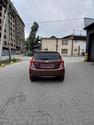 Транспорт: Chevrolet Spark: 2018 г., 1 л, Вариатор, Бензин, Хэтчбэк — 2