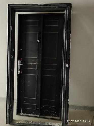 qapı paneli: Seyf qapi 2/1m 100azn qiymet sondur Zabrat 2226 leliMetall giriş — 1