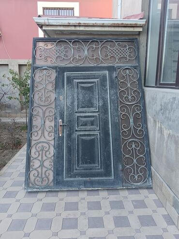 Məhəccərlər: Demir qapi 293/165sm
600azn
Masazir 4225 leli