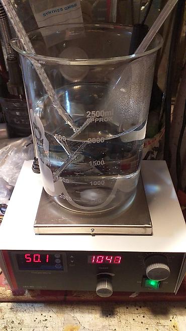 Ostali medicinski proizvodi: Magnetna mešalica sa grejnom pločom i kontrolnom sondom Steinberg — 10