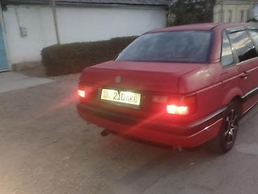 буксиры: Volkswagen Passat: 1990 г., Седан — 1