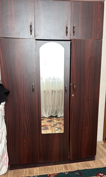 подвесные шкафы в спальню: Kupe, 3 qapılı Düz dolab, Qarderob, paltar dolabı