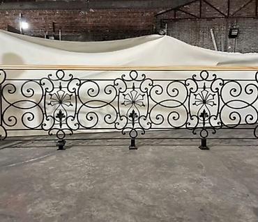 Pilləkən məhəccərləri: Yeni Pilləkən məhəccəri, Polad, Ödənişli çatdırılma, Ünvandan götürmə, Pulsuz çatdırılma — 16