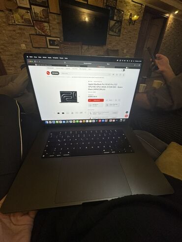 en ucuz mac pro: Apple MacBook, 16 ", Apple M3 Pro, 512 ГБ