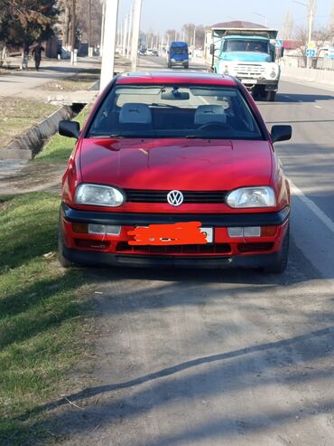 Volkswagen: Volkswagen Golf: 1992 г., 1.8 л, Механика, Бензин, Хэтчбэк