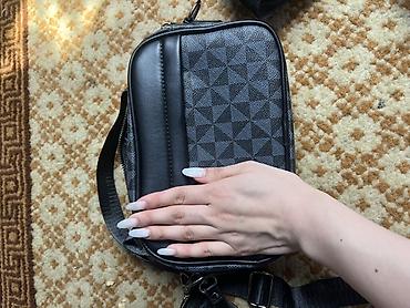 Другие сумки: Сумка через плечо, компактная - Формат: прямоугольная кросс‑боди. - — 9