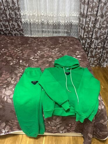 детские велюровые костюмы: İdman dəsti, Prada, One size, rəng - Yaşıl