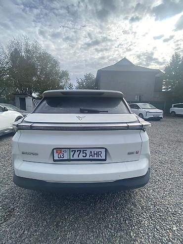 gac ayon s: Электромобиль Skyworth EV6 (Skyworth U5) — кроссовер SUV, белый цвет — 2