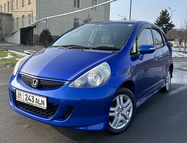 Honda: Honda Fit: 2005 г., 1.5 л, Вариатор, Бензин, Хэтчбэк