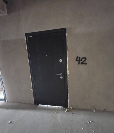 здаю квартиру политех: 1 бөлмө, 32 кв. м, 3 кабат, ПСО (өзү оңдоп түзөтүп бүтүү үчүн)