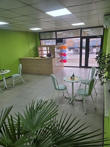 Рестораны, кафе: Сдаю помещения под любой бизнес по ул. 7апреля д.72 пересекает — 5