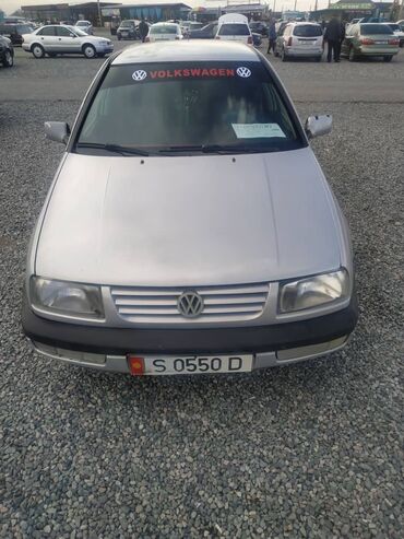 Карабалта венто - Кыргызстан: Volkswagen Vento: 1.8 л | 1992 г. | Седан