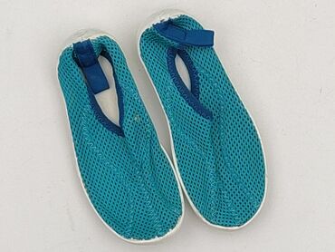 stradivarius spódniczko spodenki: Buty do wody dla dzieci Decathlon - Model slip-on, bez sznurowadeł –