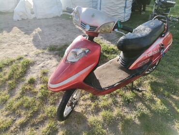 Motorcycles & Scooters: Elektricni skuter solidno izgleda ispravan je baterija drzi do 25km