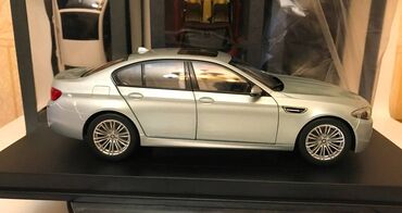 Avtomobil modelləri: Коллекционная модель BMW M5 V8 Biturbo F10 silverstone 2012 Paragon — 12