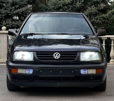 фолськсваген венто: Volkswagen Vento: 1993 г., 1.8 л, Механика, Бензин