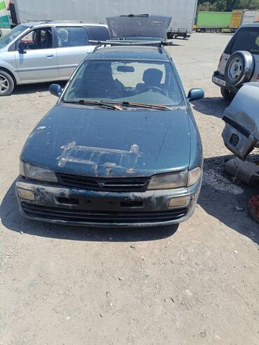 Другие детали кузова: Универсал Mitsubishi Lancer, модель пятого поколения, в темно-зеленом — 5