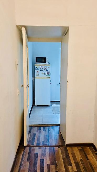 5 микрорайон квартиры: 1 комната, 35 м², 105 серия, 1 этаж, Косметический ремонт — 3
