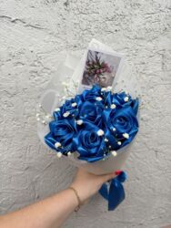 Декоративные цветы: --- 🌹 Атласные розы — нежная красота, которая не вянет! 🌹 Добавьте — 4