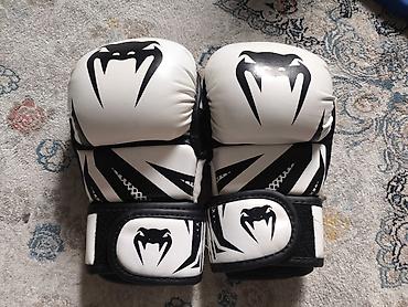 Продаю перчатки на Mma Venum,оригинал,цена 1500 at lalafo.kg Продаю перчатки на Mma Venum,оригинал,цена 1500