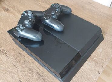 playstation 4 dualshock: Sony PlayStation 4, birinci reviziya (model). İşlək vəziyyətdədir