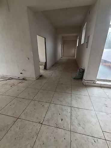 Аренда помещений свободного назначения: Сдаётся 3 х этажное здание! 📍район Керме тоо ( новый базар). жилые — 6