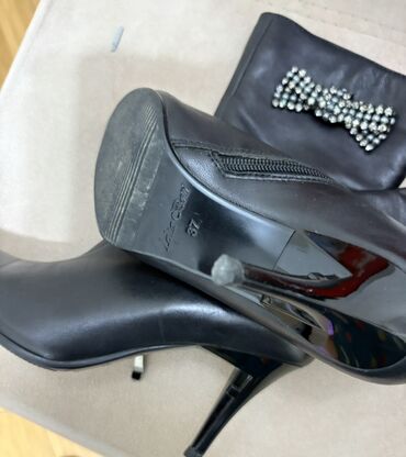 Çəkmələr: Qadın qış çəkmələri – Lolita Botti - Rəng: qara - Material: üst hissə — 7