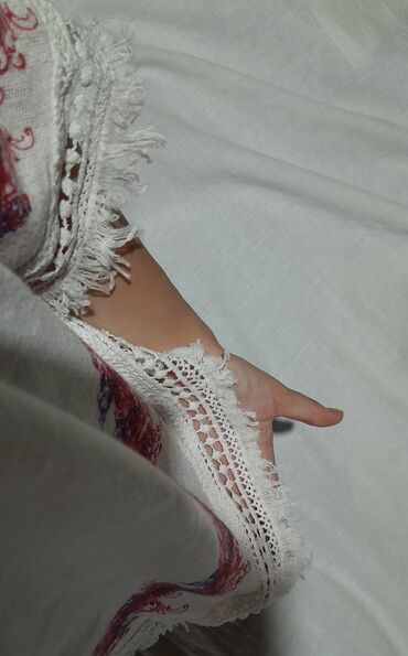 Digər: XS/S ölçü bluza
(Gəncə)