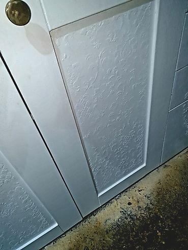 Komode: Komoda – restaurirana, prefarbana i dorađena. Predivna. - Dimenzije — 8