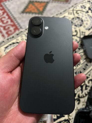 мобильный телефон fly ff281 черный: IPhone 16, Б/у, 128 ГБ, Черный, Зарядное устройство, Защитное стекло, Чехол, 100 %