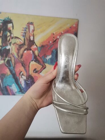 zara zlatne sandale: Fashion slippers, Zara, 39