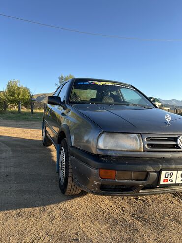 венто 1 8: Volkswagen Vento: 1993 г., 1.8 л, Механика, Бензин, Седан