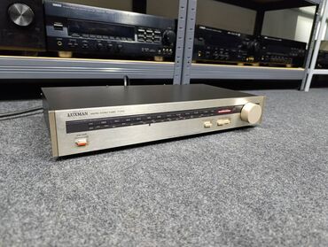 Pojačala i prijemnici: Luxman T-210L FM/LW/MW Stereo Tuner odlican Specifications Type — 1