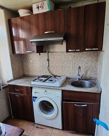 Mətbəx mebeli: Metbex mebeli 260 azn olcu 1.80 sm uzerinde asperator moyka krant ve