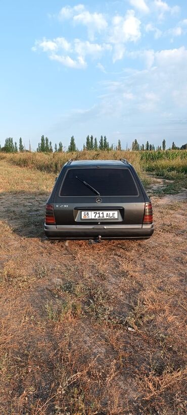 Mercedes-Benz: Mercedes-Benz E-Class: 1990 г., 2.3 л, Механика, Бензин, Универсал at lalafo.kg — 15 Mercedes-Benz: Mercedes-Benz E-Class: 1990 г., 2.3 л, Механика, Бензин, Универсал — 15