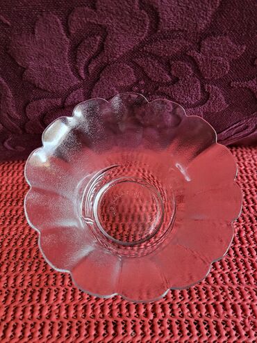 Kuhinjski setovi: Cinije nove,vintaz za poslastice. Komada 3 u ceni. cinije imaju rad — 8