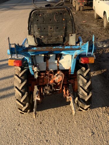 Traktorlar: Texnika super vəziyyətdədir. Kimə maraqlıdırsa əlaqə saxlasın — 12