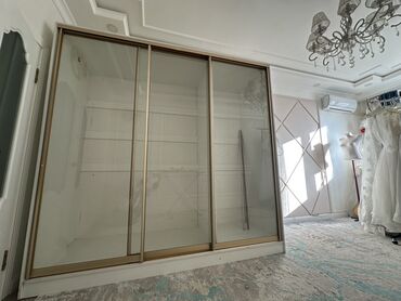 шезлонг для детей: Шкаф купе, Встраиваемый, Другой материал