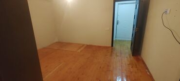 купить дом в сумгаите: 1 mərtəbəli həyət evi - Tam hasarlı, qapalı həyət. Betonlanmış geniş