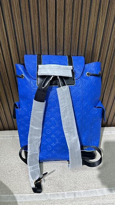 pari: Рюкзак Louis Vuitton x NBA, ярко‑синий. - Дизайн: коллаборация с NBA — 2